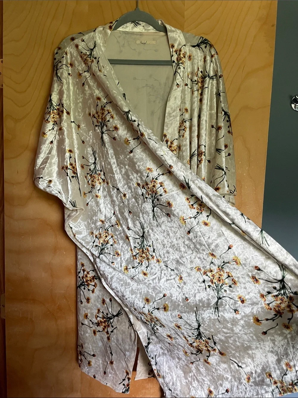 Floreat Cream Velvet Floral Kimono Robe with Gold Accents